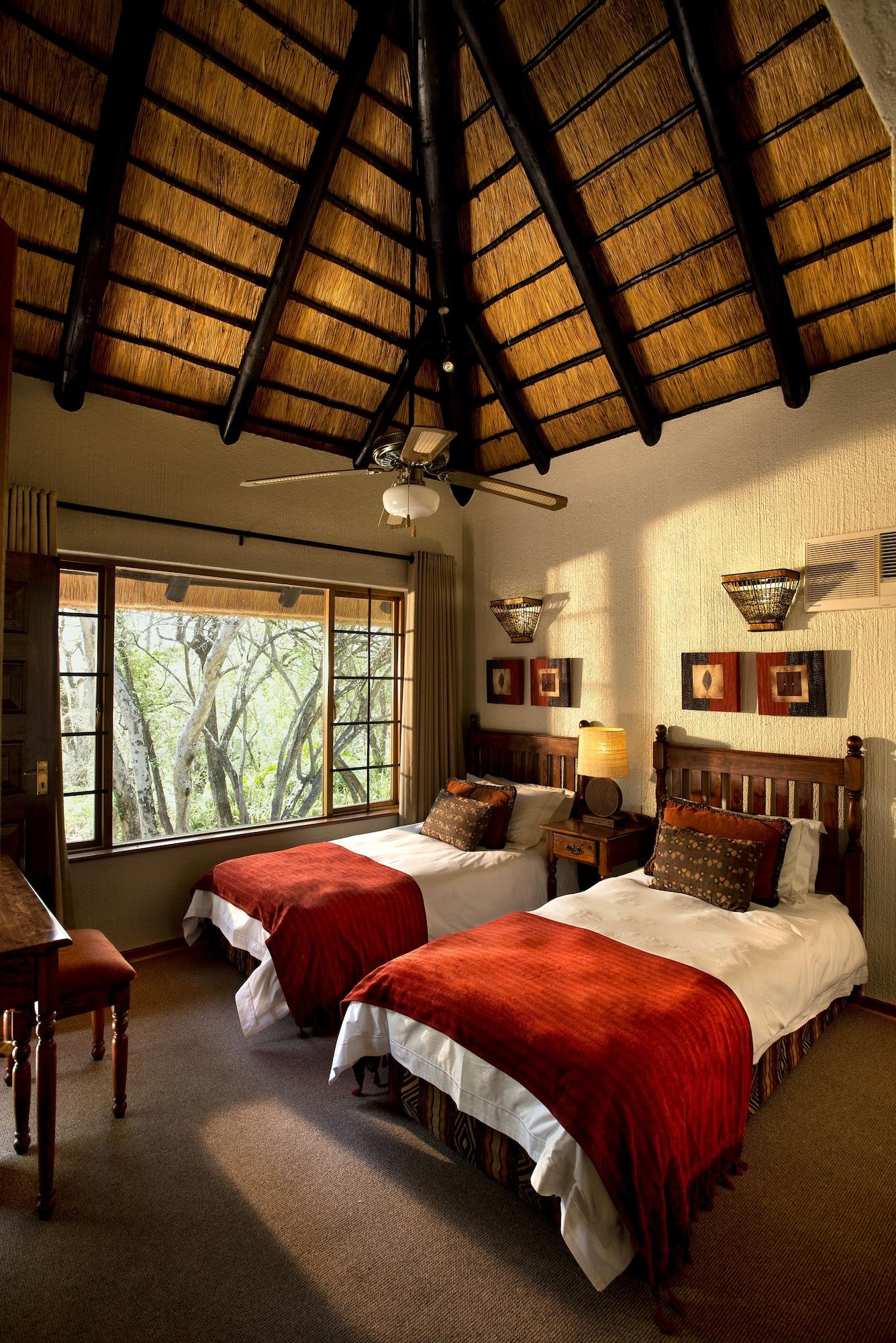 Kruger Park Lodge Хейзивю Екстериор снимка