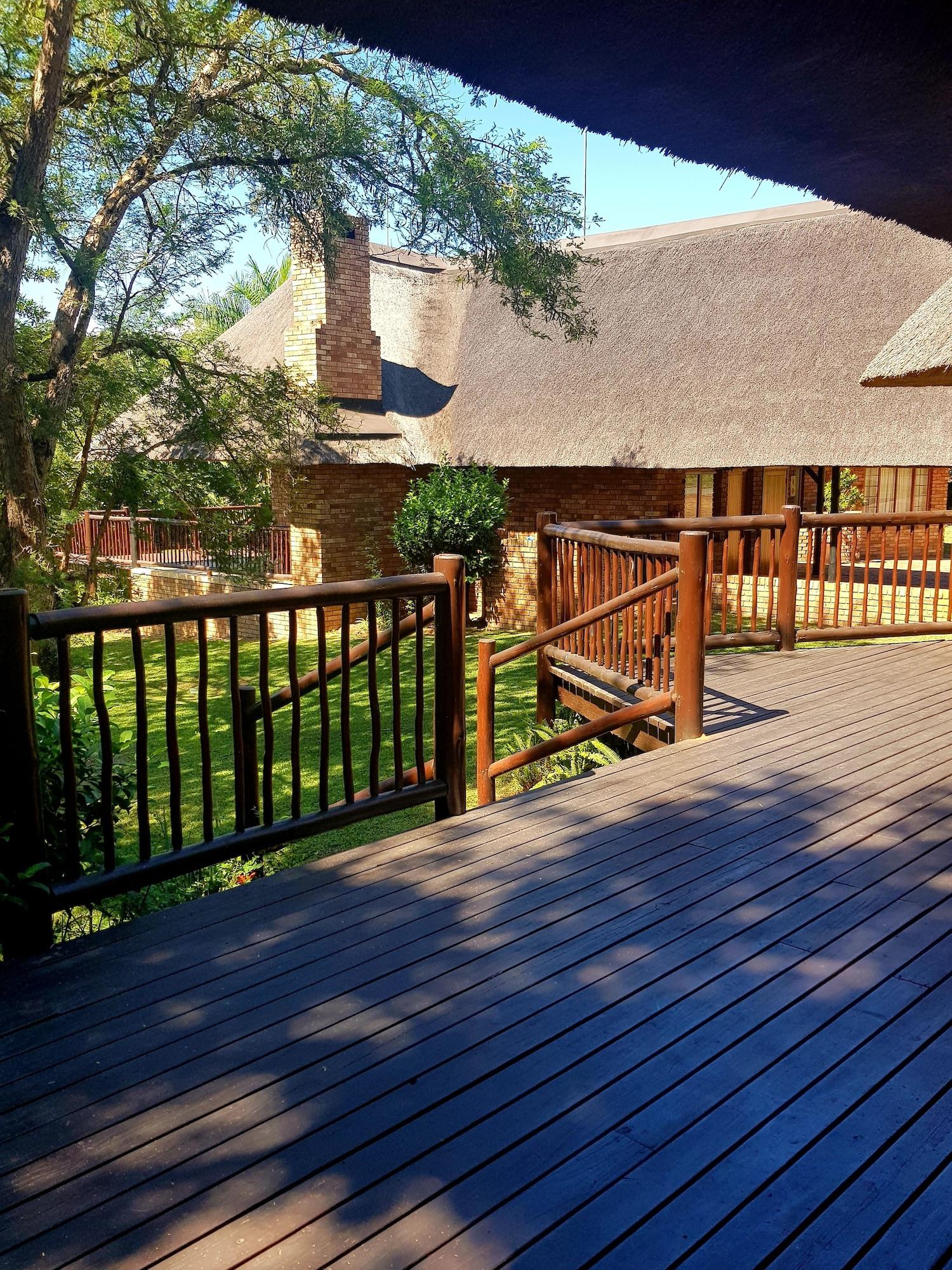 Kruger Park Lodge Хейзивю Екстериор снимка